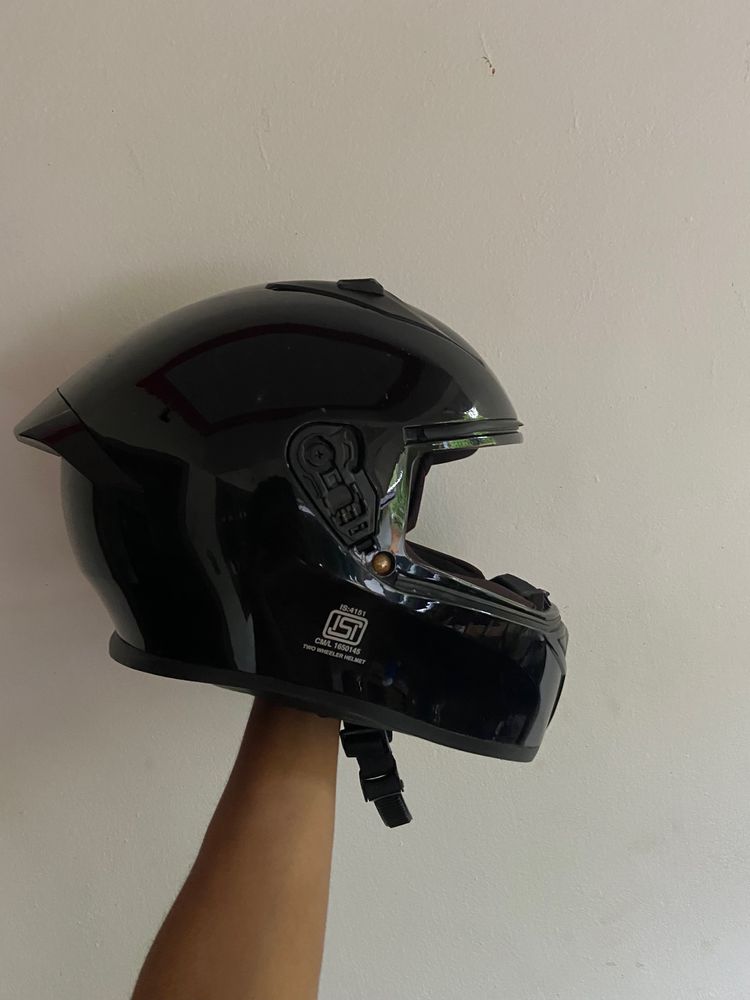 Vega helmet