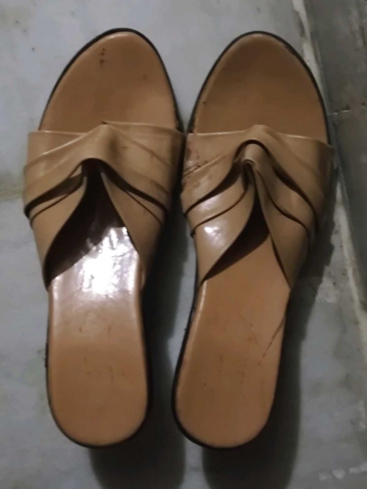 Price Drop 👇👇Sandals