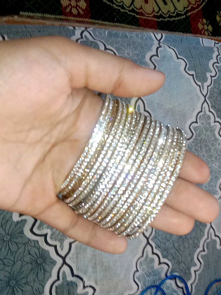 Sparkling Silver Bangle Set