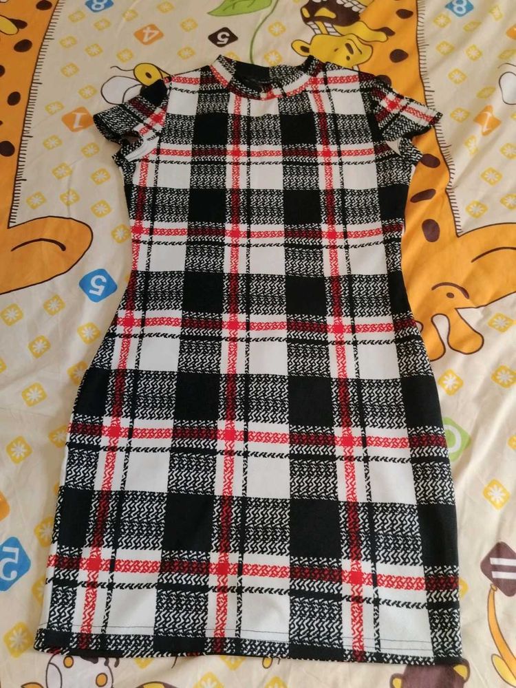 Chic Plaid Mini Dress