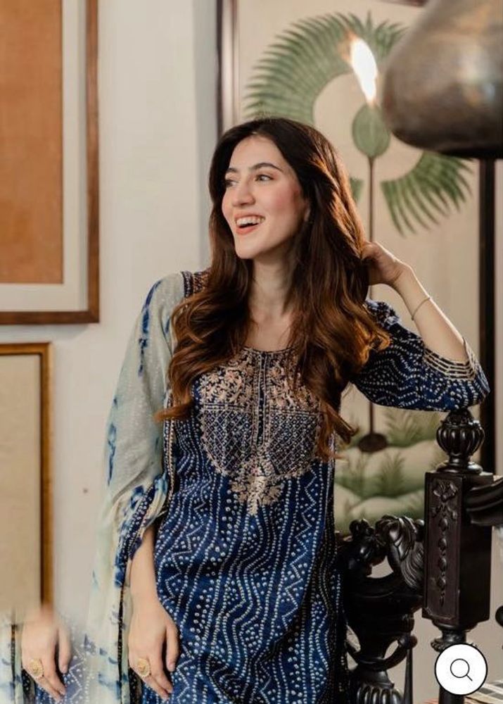 Brand New Xxl Elegant Blue Embroidered Kurta Set