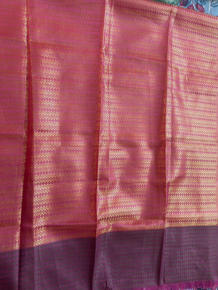 Ponnadai Shawl