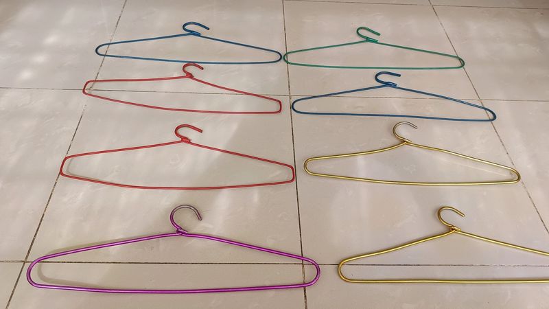 8 Pieces Clothes Hanger
