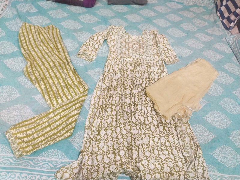 kurta set nyra cut