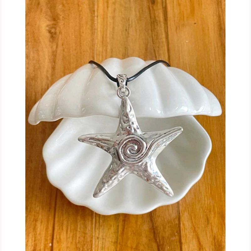 STARFISH NECKLACE