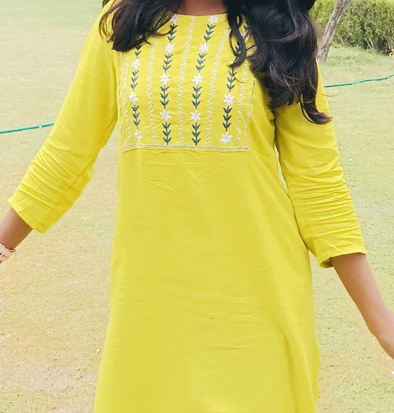 Women&#39;s Long Kurti