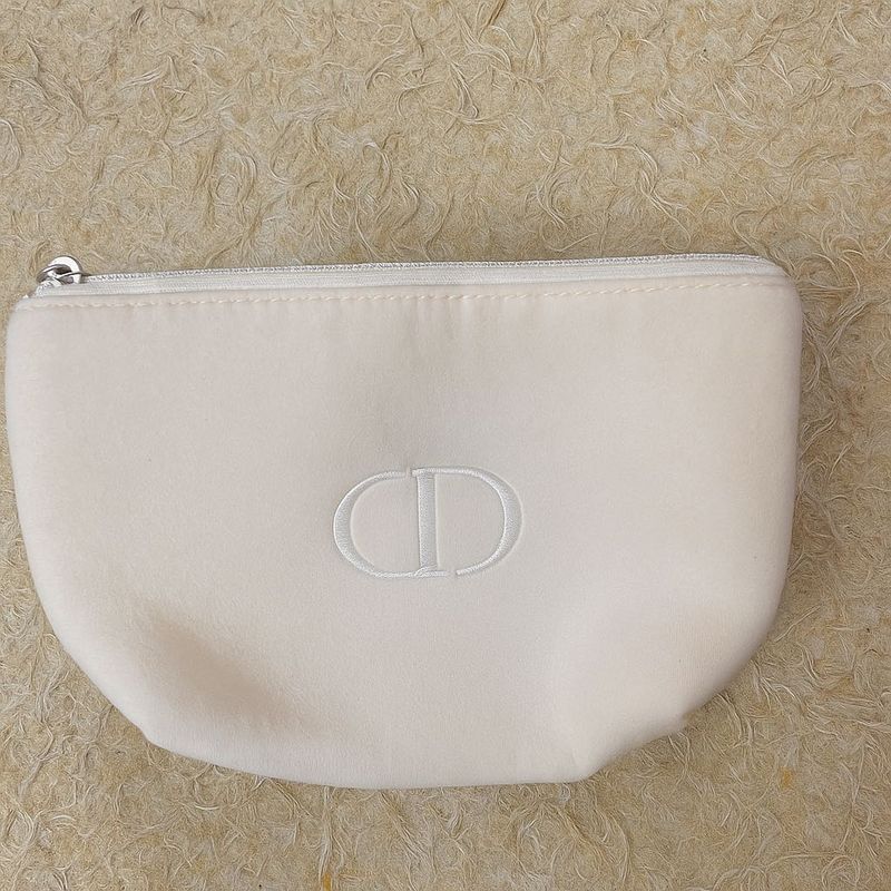 Dior Beauty Pouch!!