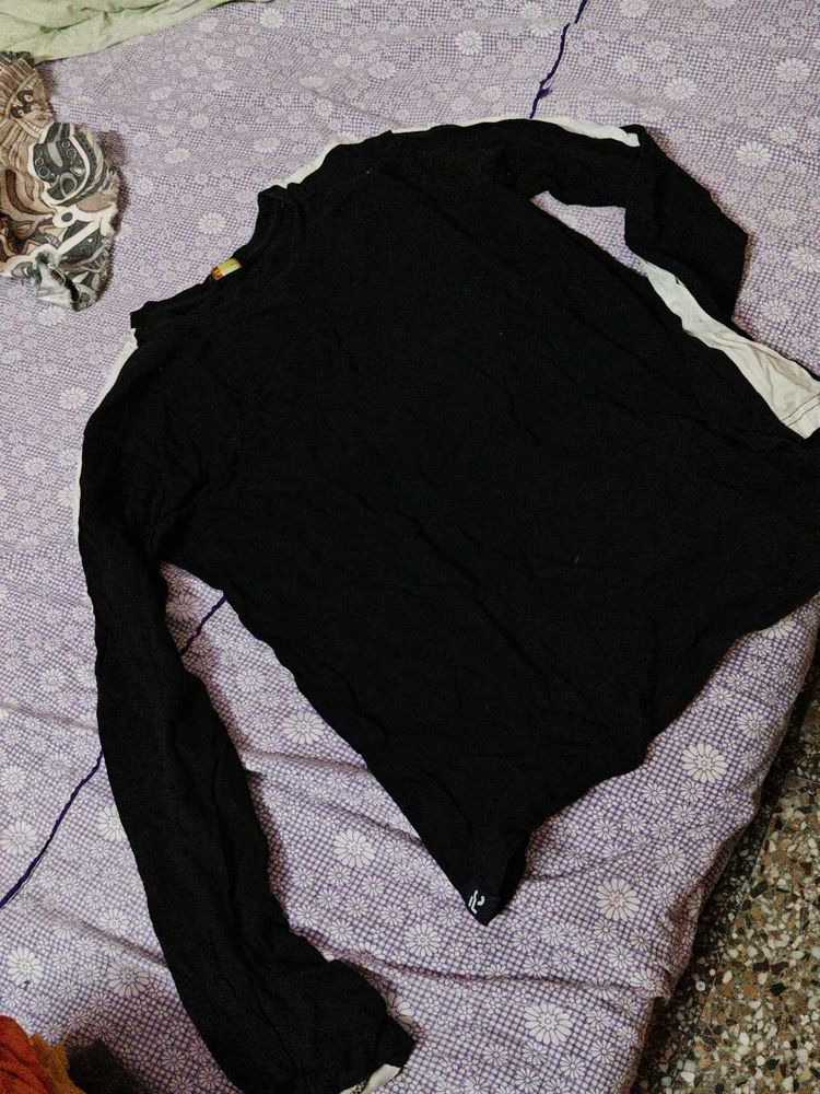 Black T-shirt Only 200 Coin
