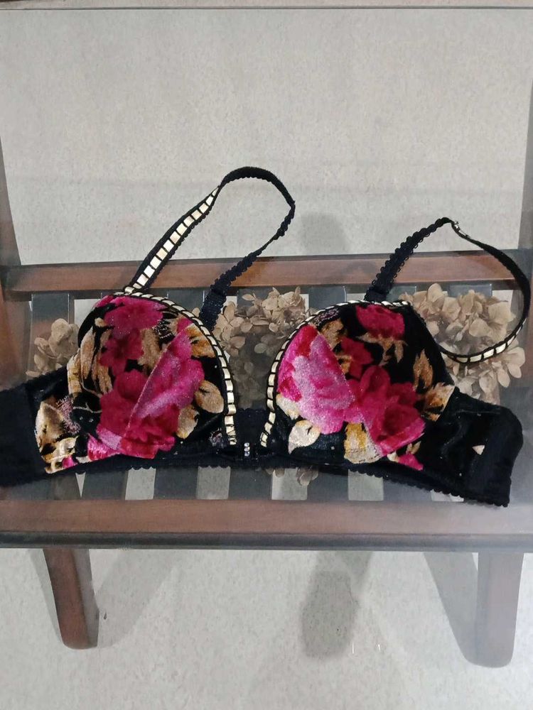 Eblin lingerie