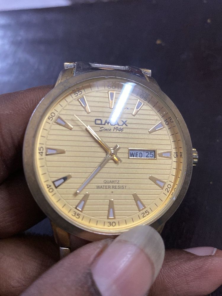 Omax Quartz Watch - Vintage Style