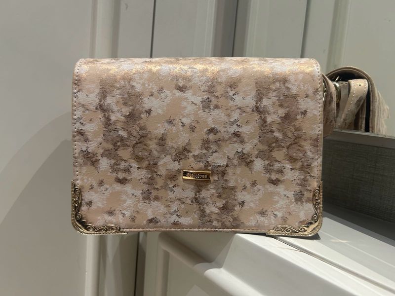 Beige &amp; Gold Sling Bag
