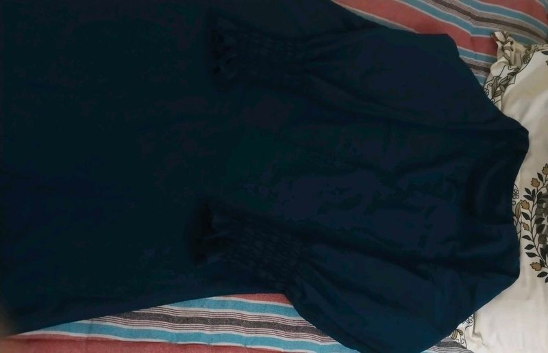 women abaya with hijaab