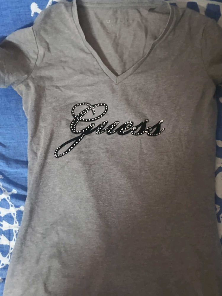 grey bodycon kinda Tshirt