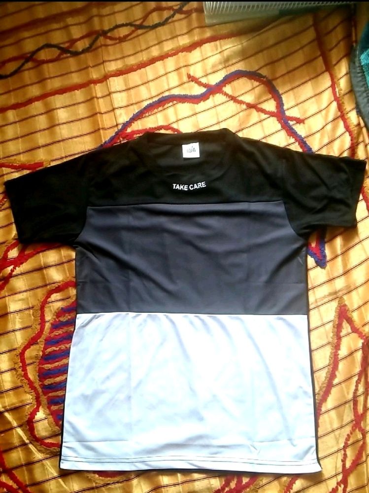 SY-TSS-304-WHITEGREY-M SIZE-MULTICOLOR T-SHIRT URB