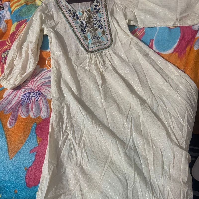 Elegant Embroidered Kurta