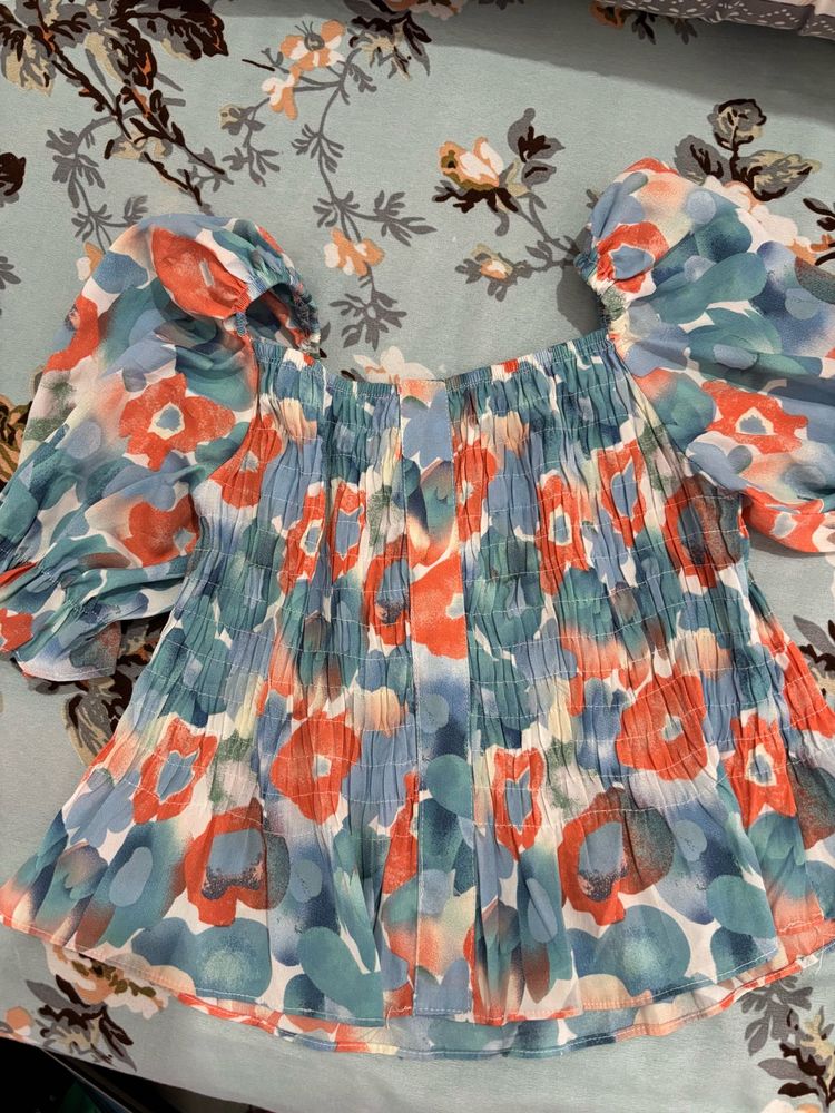 Floral Blouse with Puff Sleeves