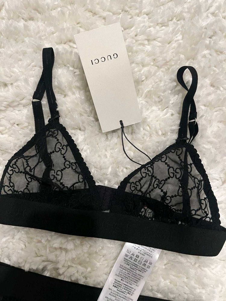 191611. Gucci Lace Triangle Bra