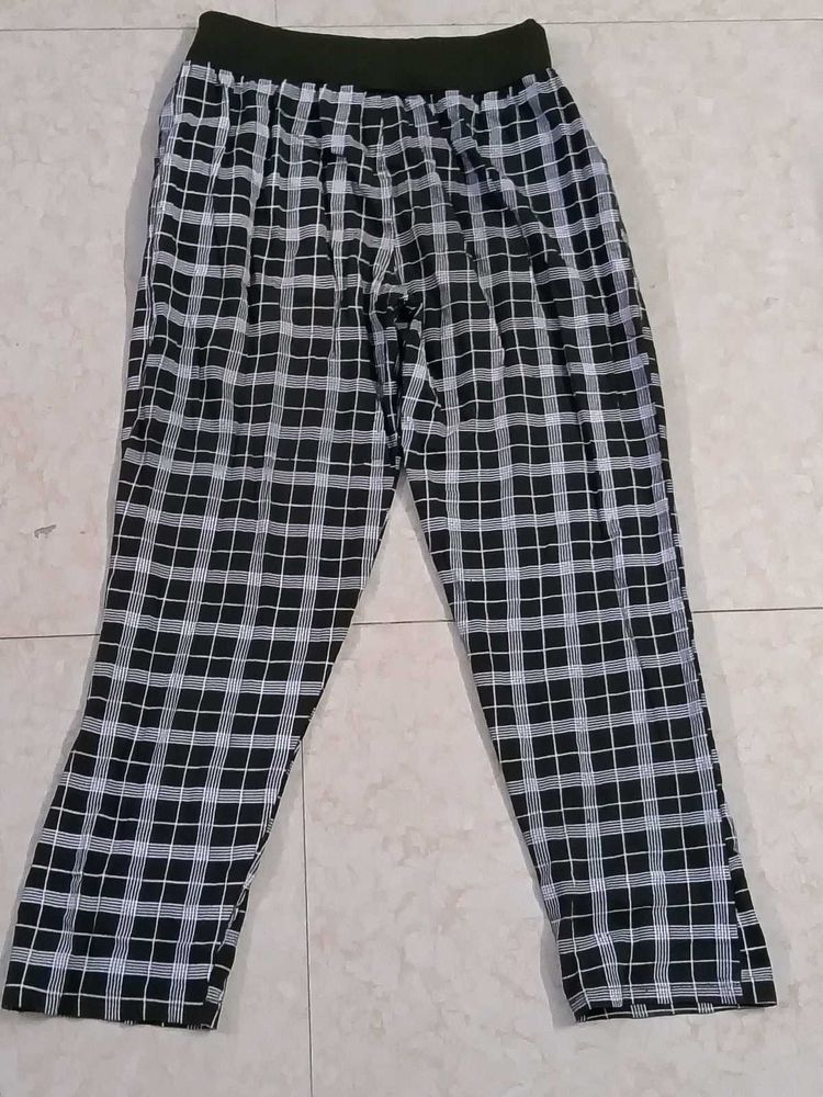 Checkered Casual Pants