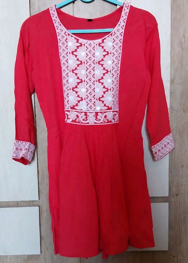 Women Short Kurta Top On Jeans
