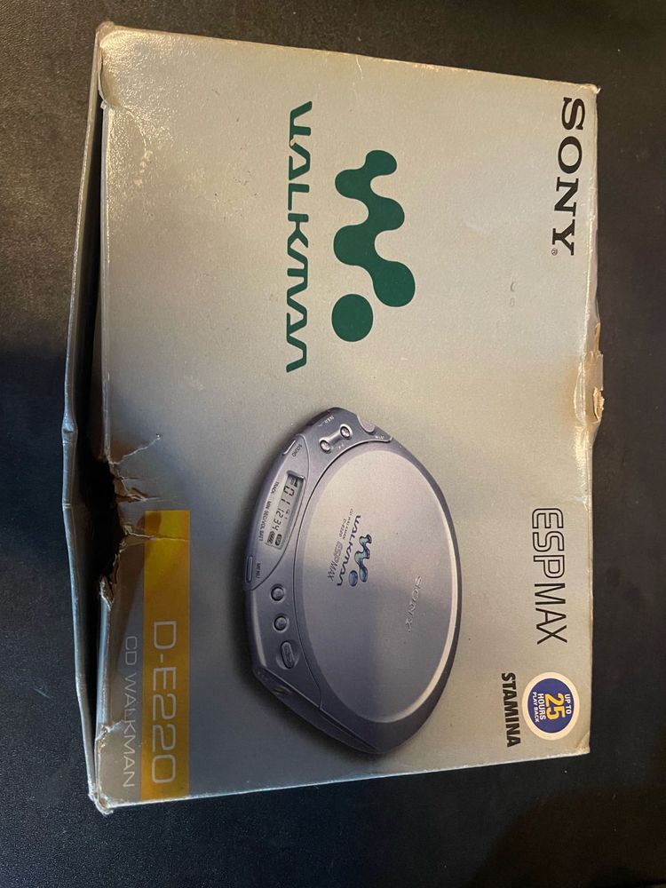 Sony Walkman D-E220 CD Player (Boxed, Not Working)