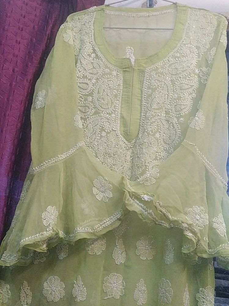 Luckhnowi Chikankari Kurta