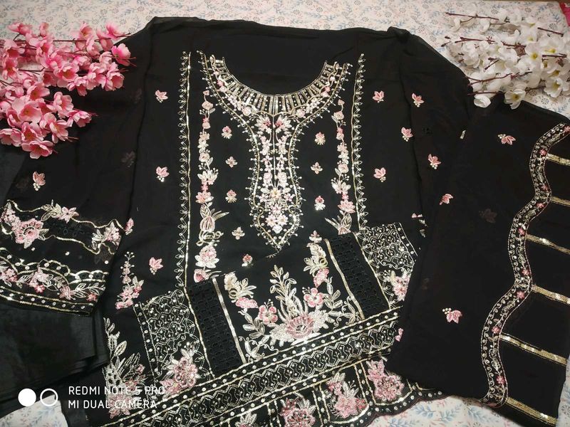 Georgette Heavy Dress Material💫