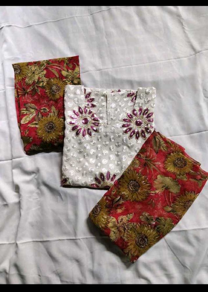 Beautiful Suit Set For Women