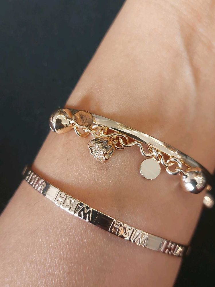 Set Of 2 Bangle Bracelets Gold Toned