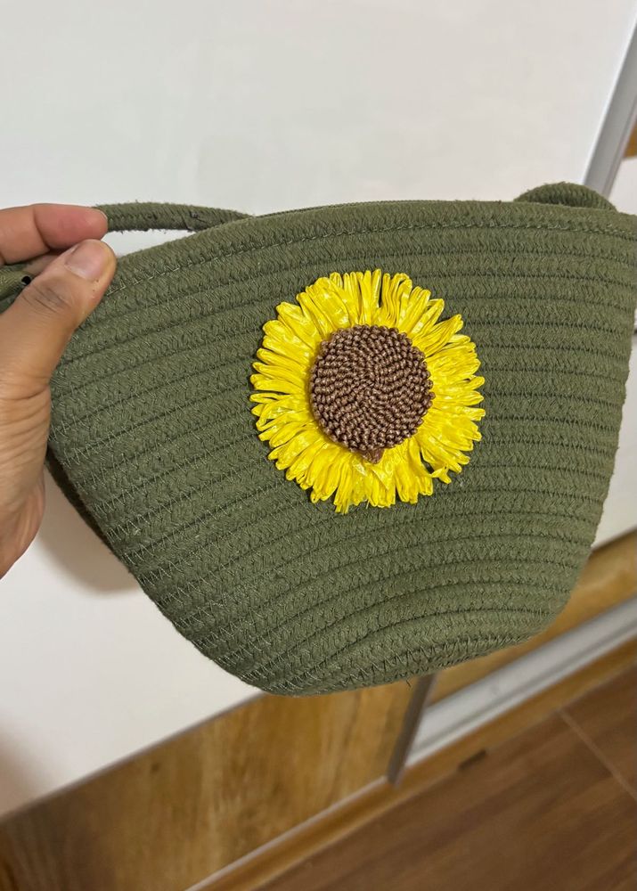 Sunflower Accent Slingbag