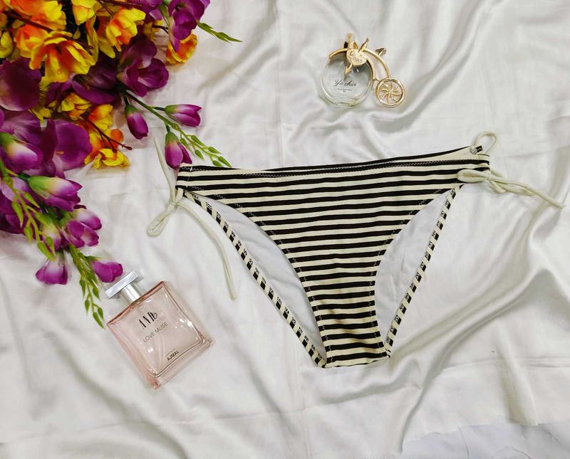 🇳🇿💗💫Striped Bikini Bottom