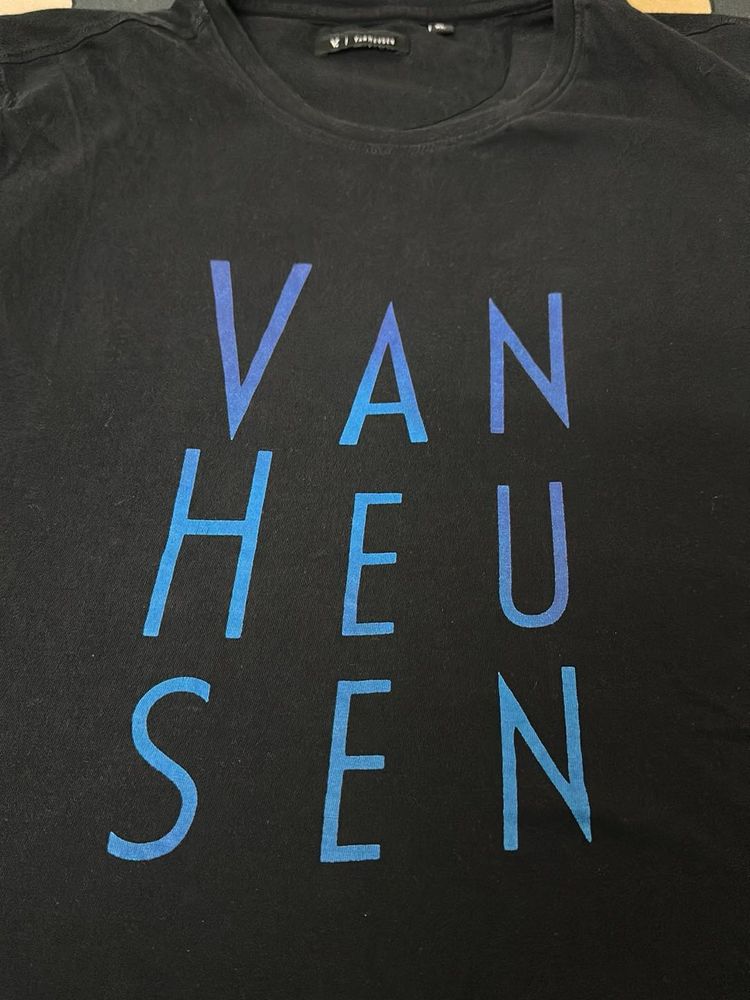 Van Heusen Men’s Tshirt