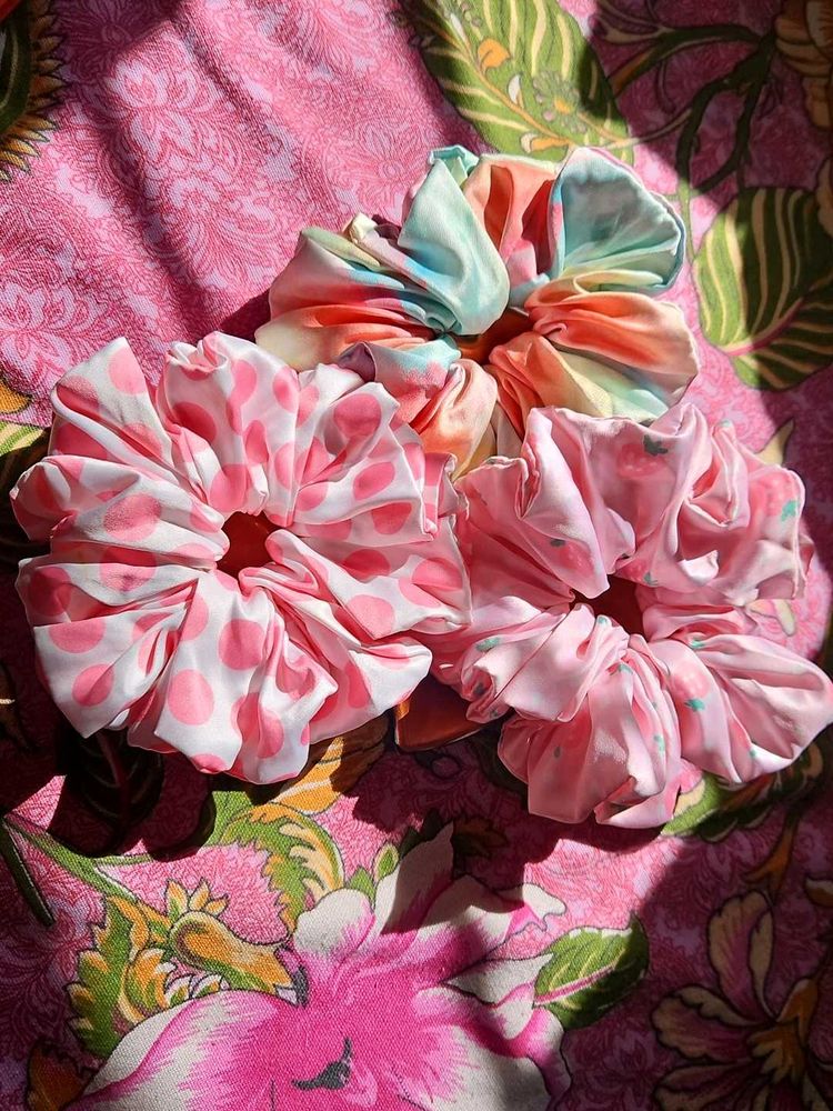 Handmade Cute Scrunchie Set (XXL)