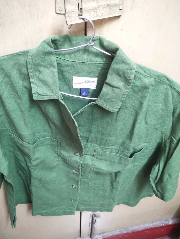Green Cropped Button-Down Shirt