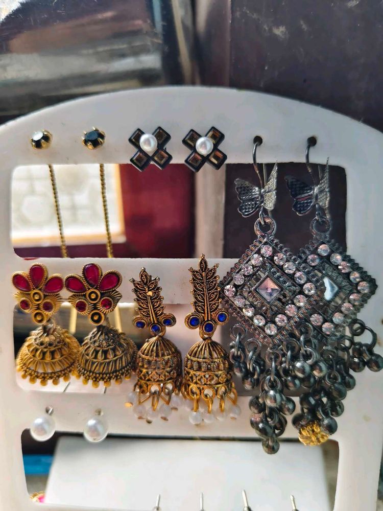 6 sets of Earring Collection