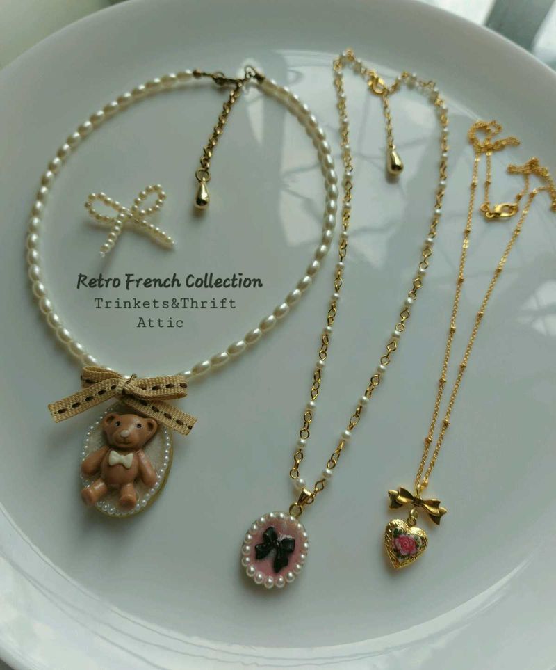 Handmade Retro Style Teddy Bear Pearl Choker