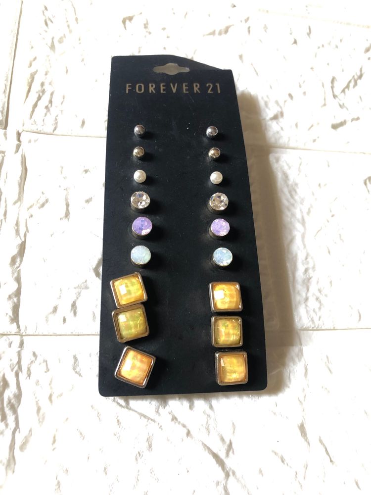 Forever 21 Stud Set