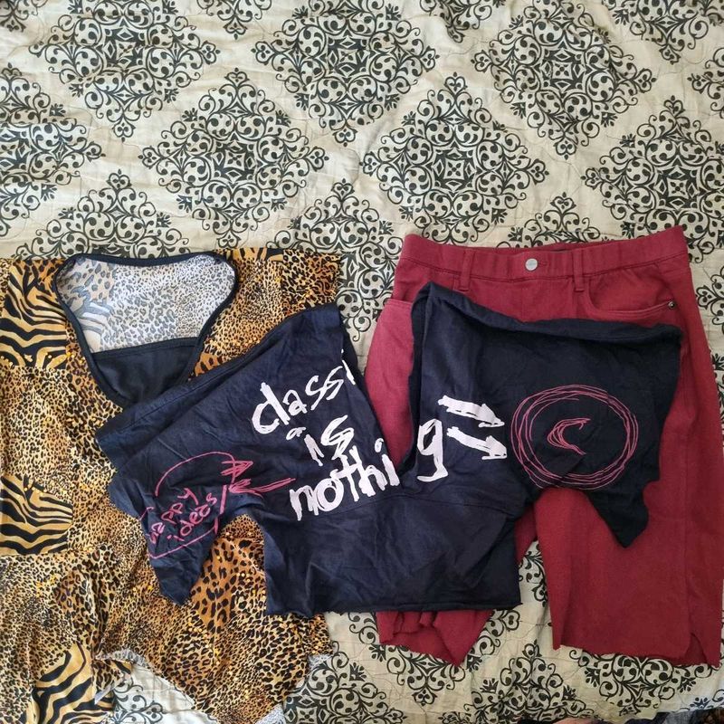 Set Of 2 Party Tops✨️ (Free Shorts) 🎀🎀
