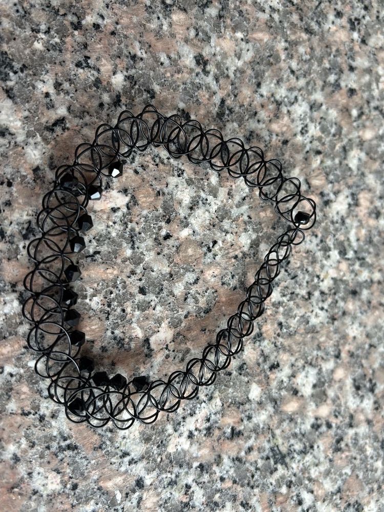 Black Choker