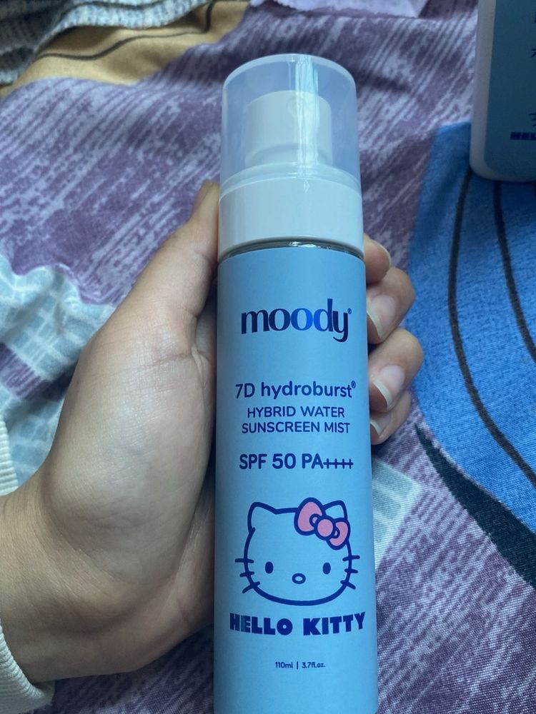Moody Hello Kitty Sunscreen