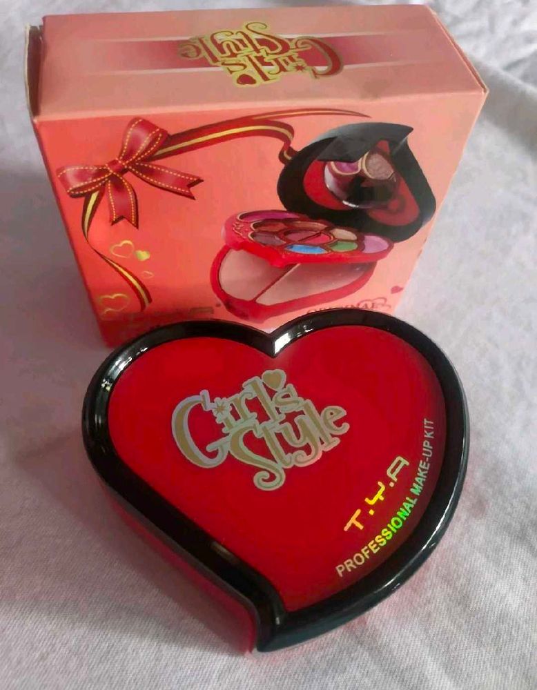 Girl&#39;s Style Makeup Kit