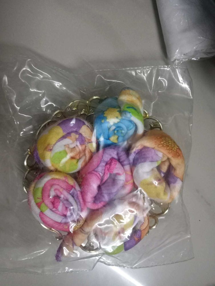 Baby Accessories hankey With Gold Plastic Basket