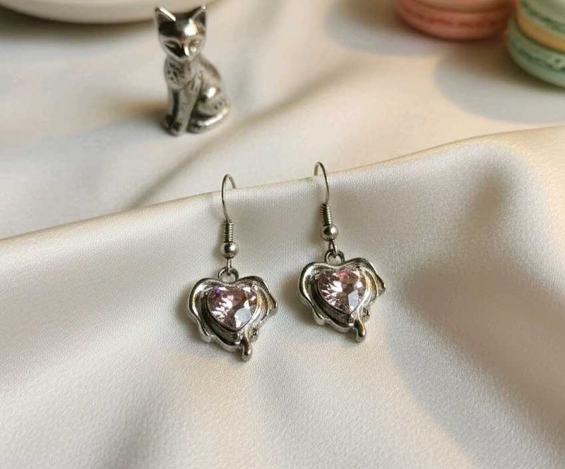 Y2K Heart Dangle Earrings