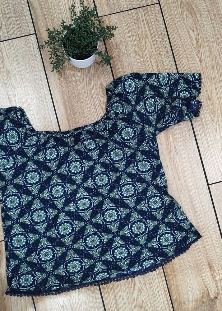 Patterned Short Sleeve loose fitted top