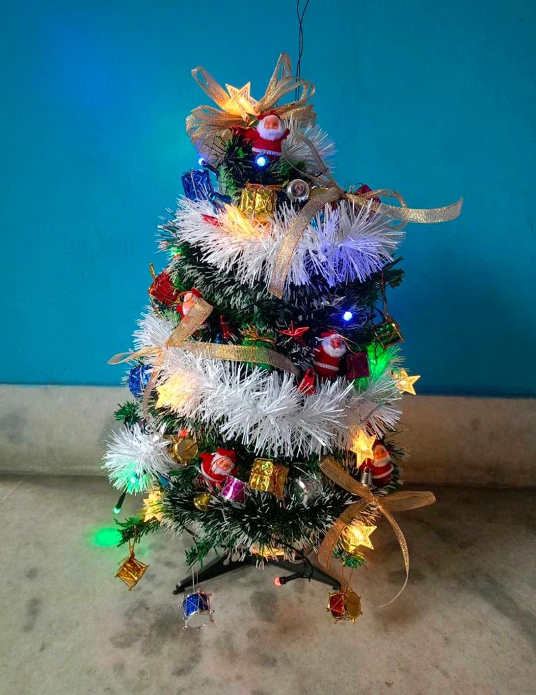 CHRISTMAS TREE WITH DECORATION MATERIAL