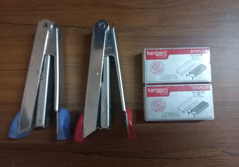 Kangaroo 2 Staplers And 2 Pin Box