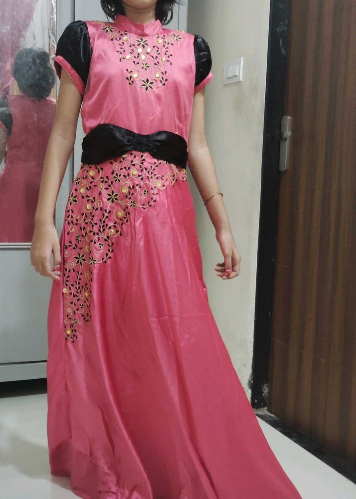 Boutique Design Evening Party Gown💃💃