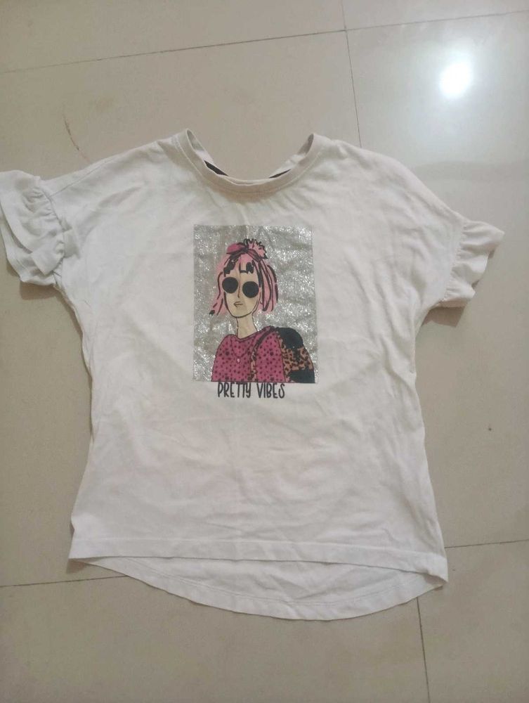 Pretty Vibes White Graphic Tee