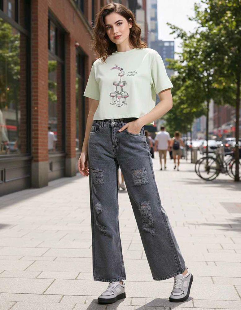 Graphic Print Tee &amp; Jeans Set 🏷️