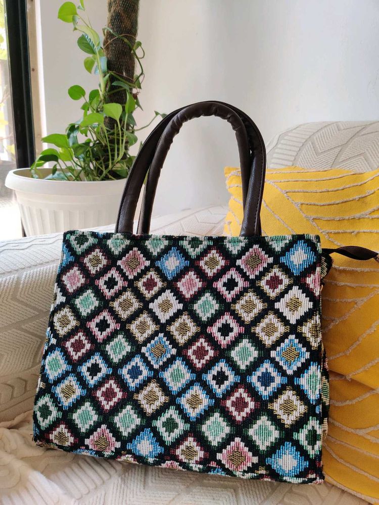 Women Handbags With Belt