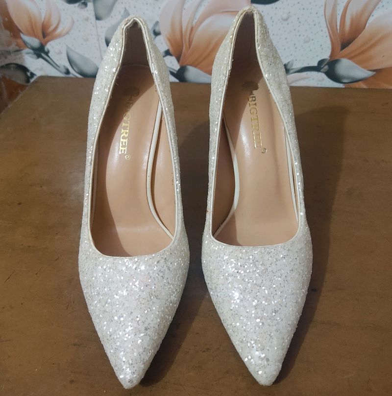Bigtree White Sequins Heels😍😍